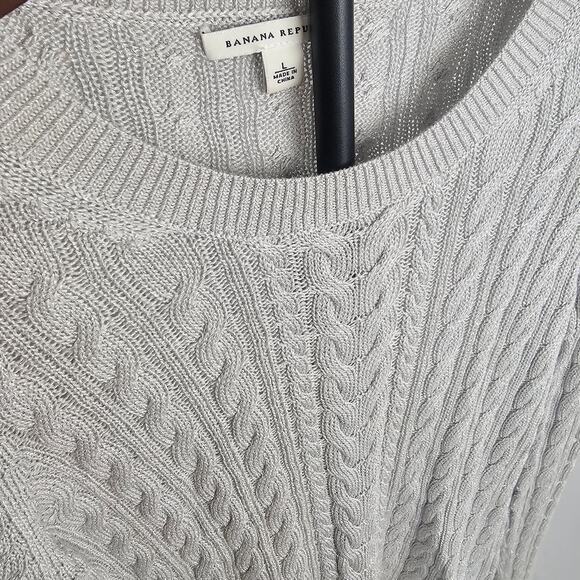 Banana Republic Shimmer Cable Knit Sweater L Metallic Silver Lightweight - Picture 3 of 4